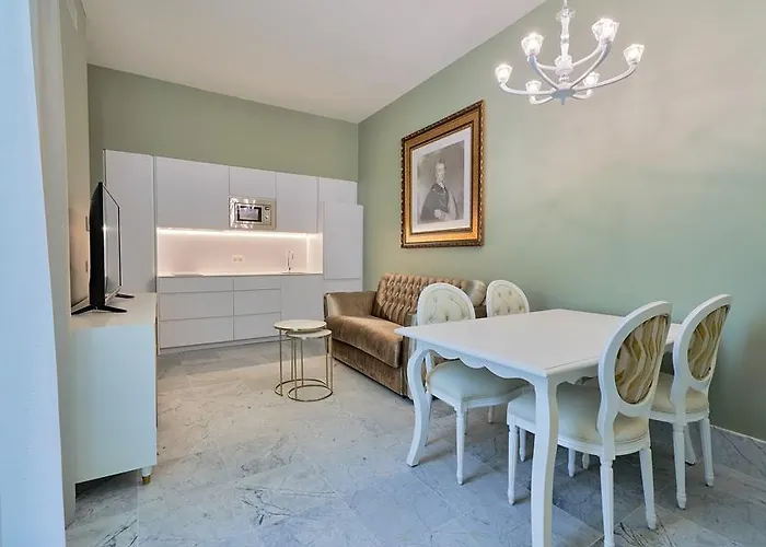 Tandem Palacio Veedor De Galeras 加的斯